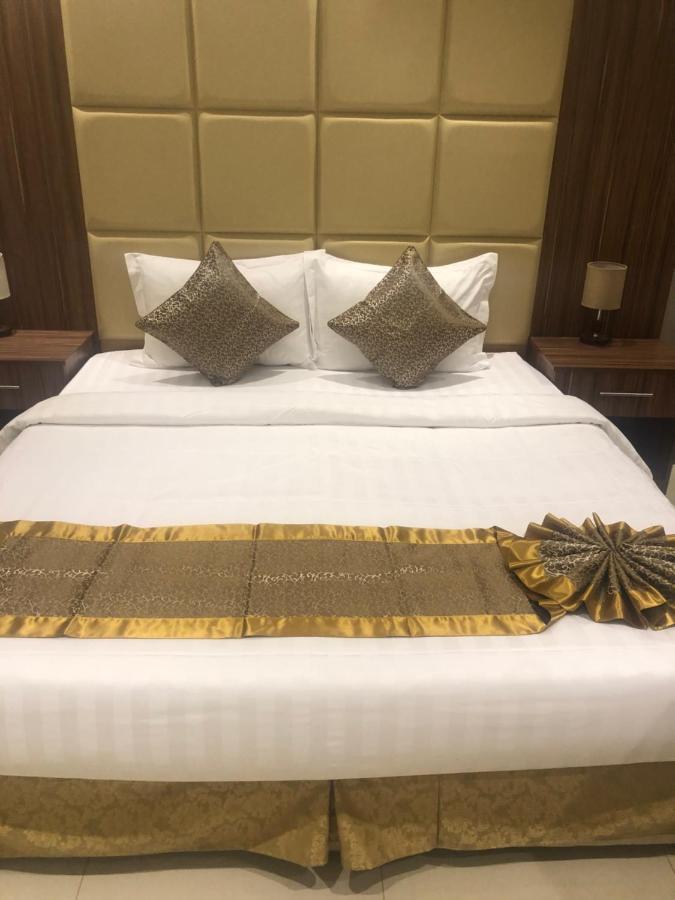 Al Bateel Furnished Apartments Riadh Exterior foto