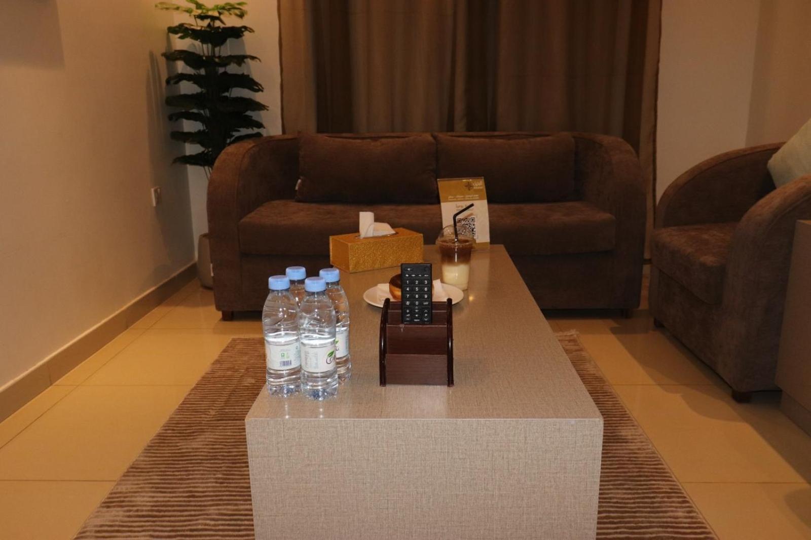 Al Bateel Furnished Apartments Riadh Exterior foto
