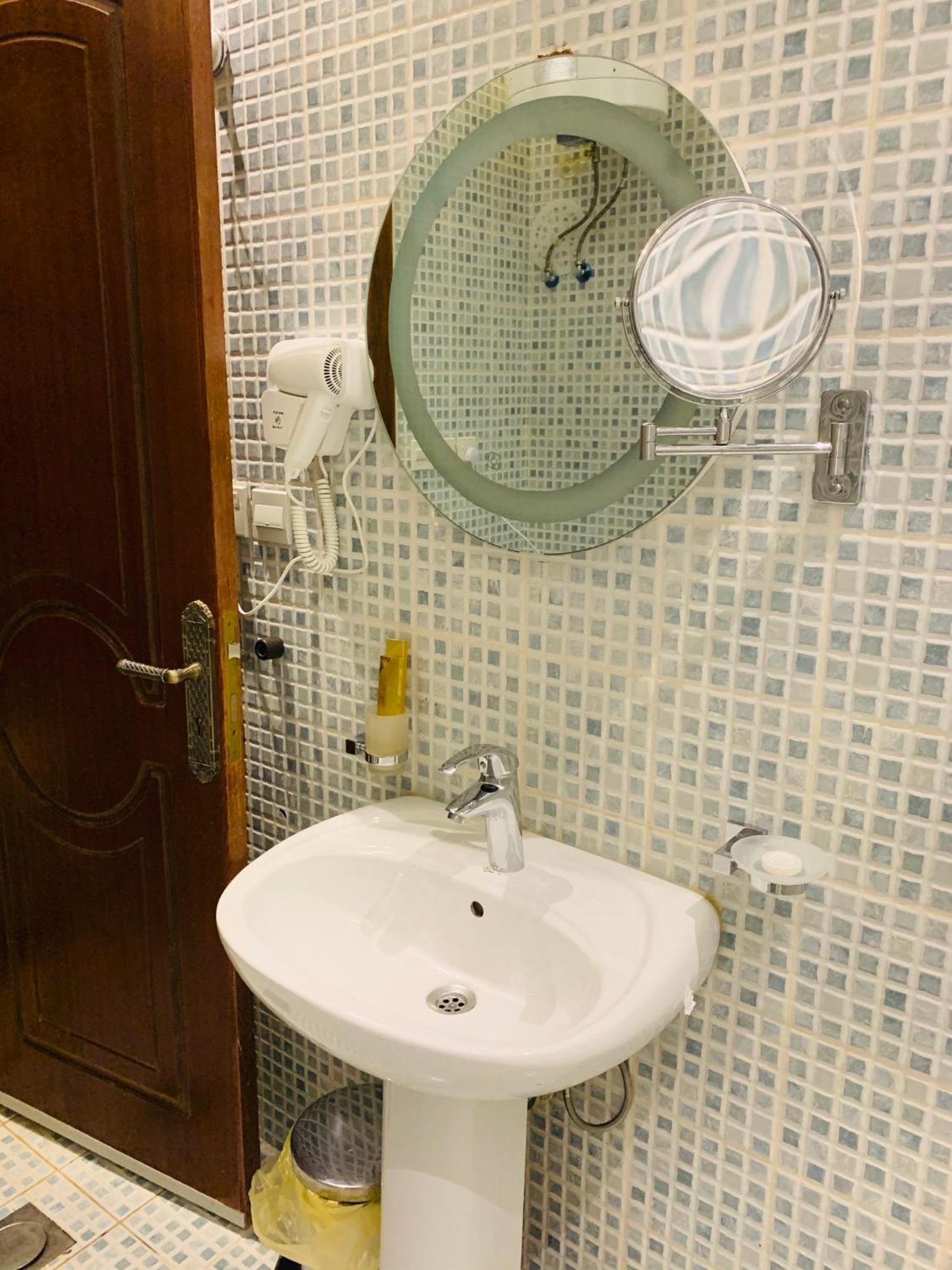 Al Bateel Furnished Apartments Riadh Exterior foto