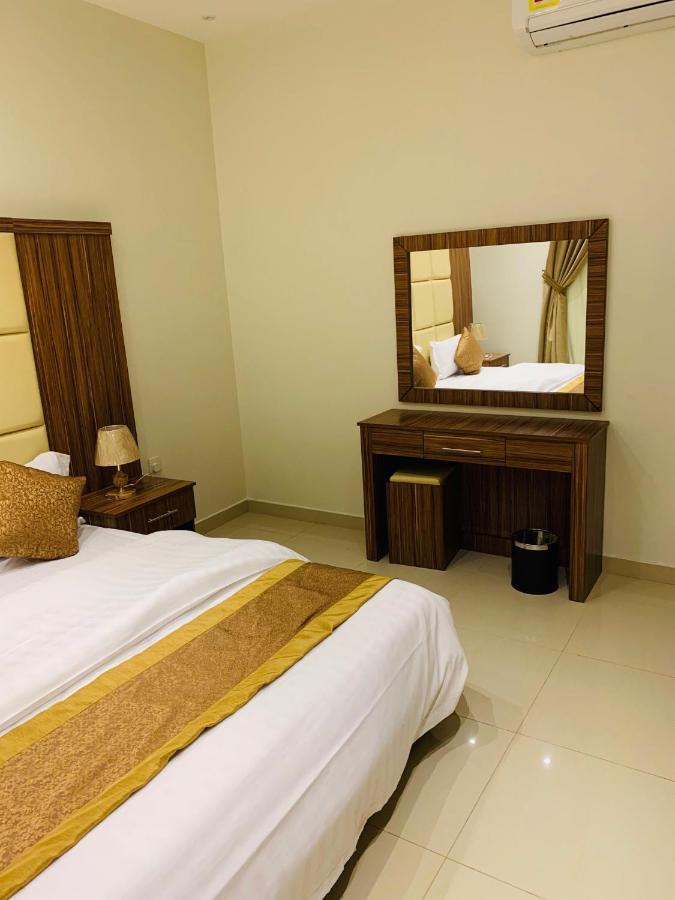 Al Bateel Furnished Apartments Riadh Exterior foto